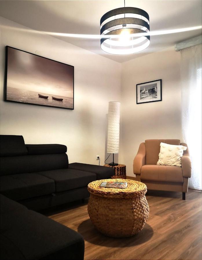Apartments By The Sea Selce, Crikvenica - 16375 المظهر الخارجي الصورة