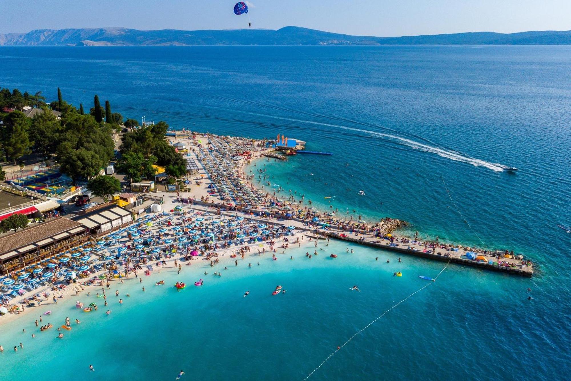 Apartments By The Sea Selce, Crikvenica - 16375 المظهر الخارجي الصورة